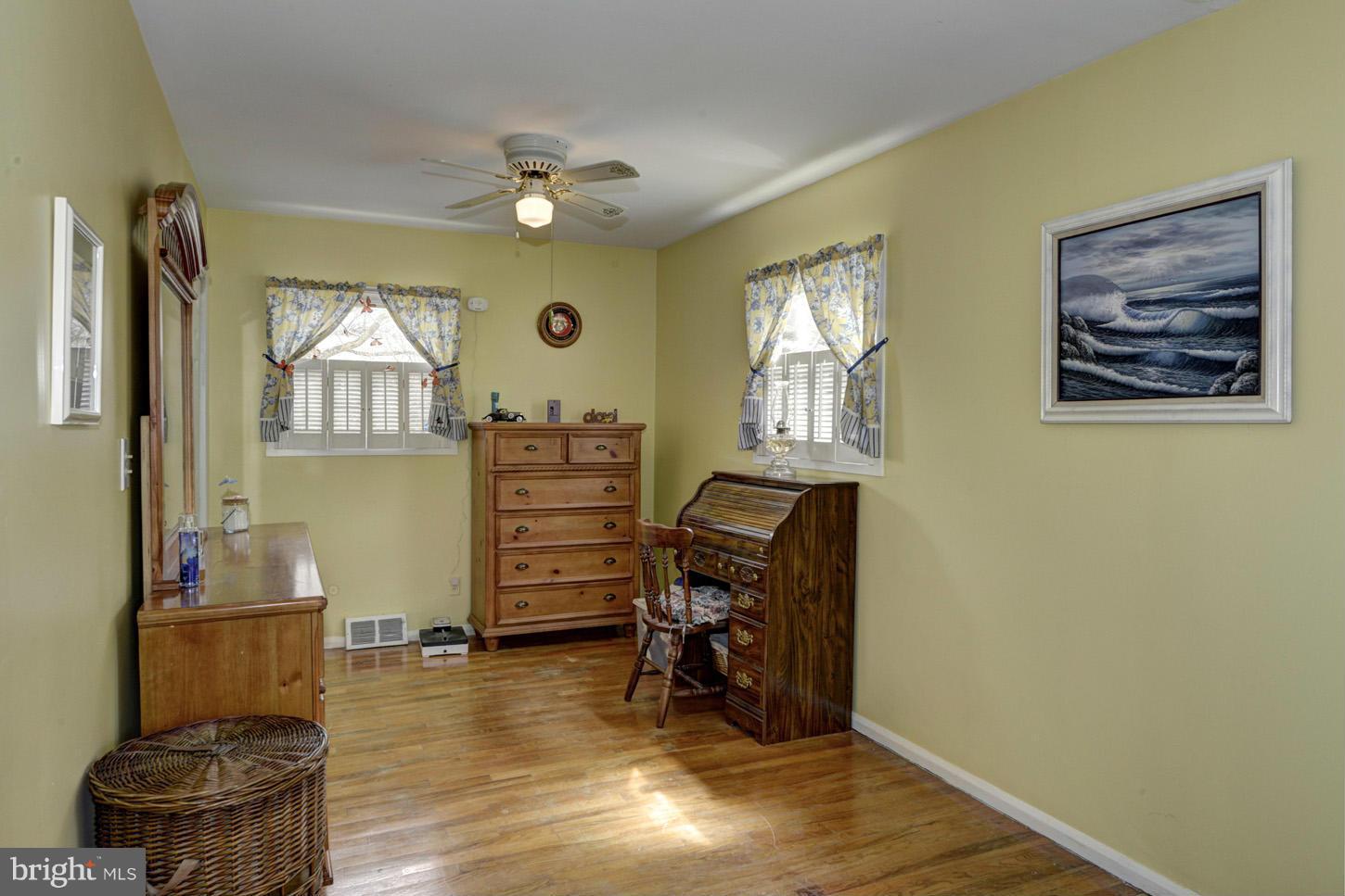 102 Oakmere Road Owings Mills, MD 21117 - Photo 6 of 17 Bedroom (Master)
