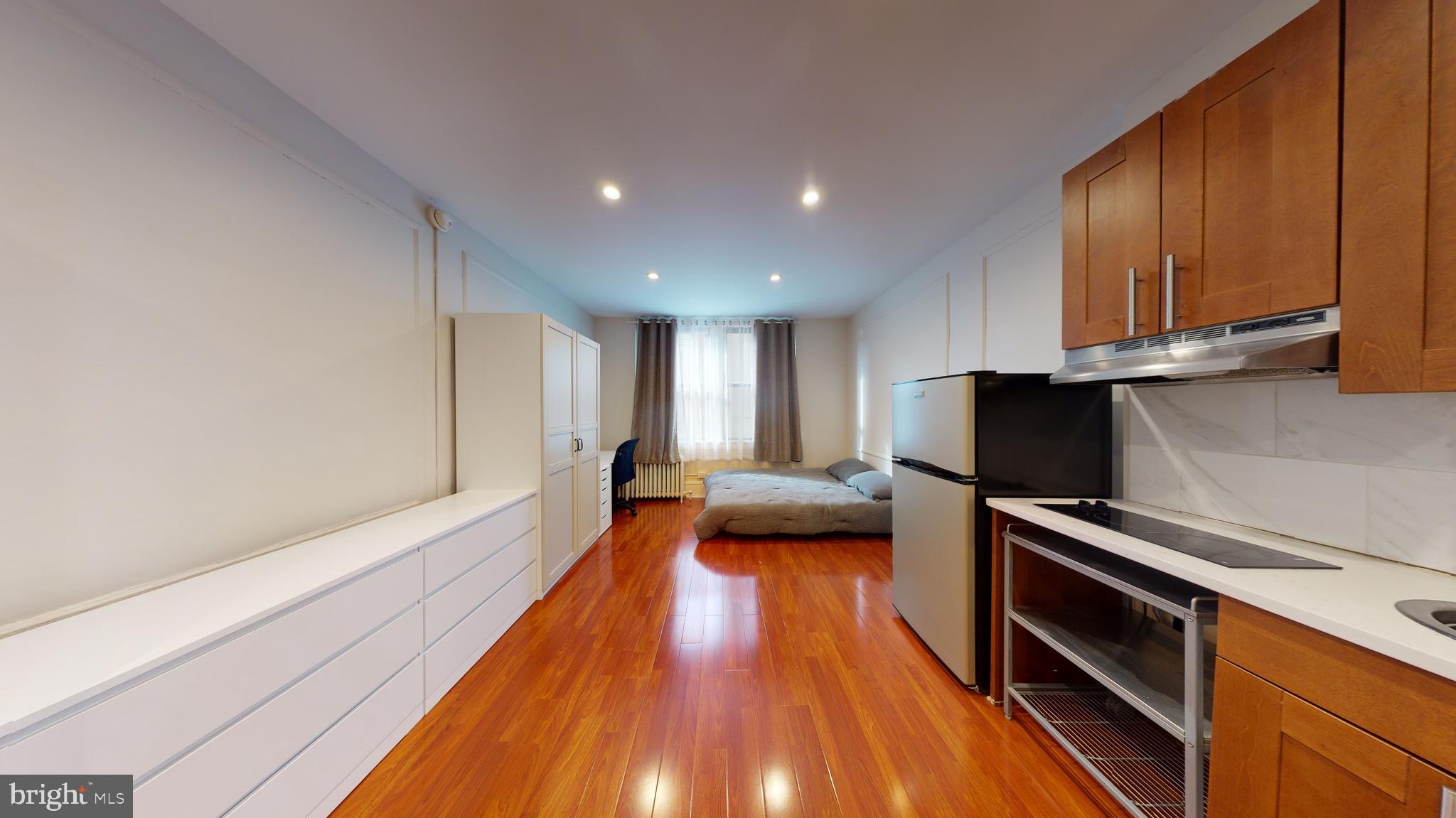 1324 Locust Street, Unit 514 Philadelphia, PA 19107 - Photo 7 of 10