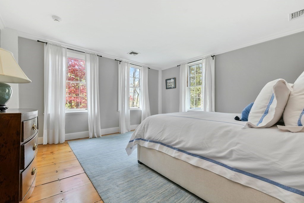 648 Main Street Hingham, MA 02043 - Photo 22 of 30