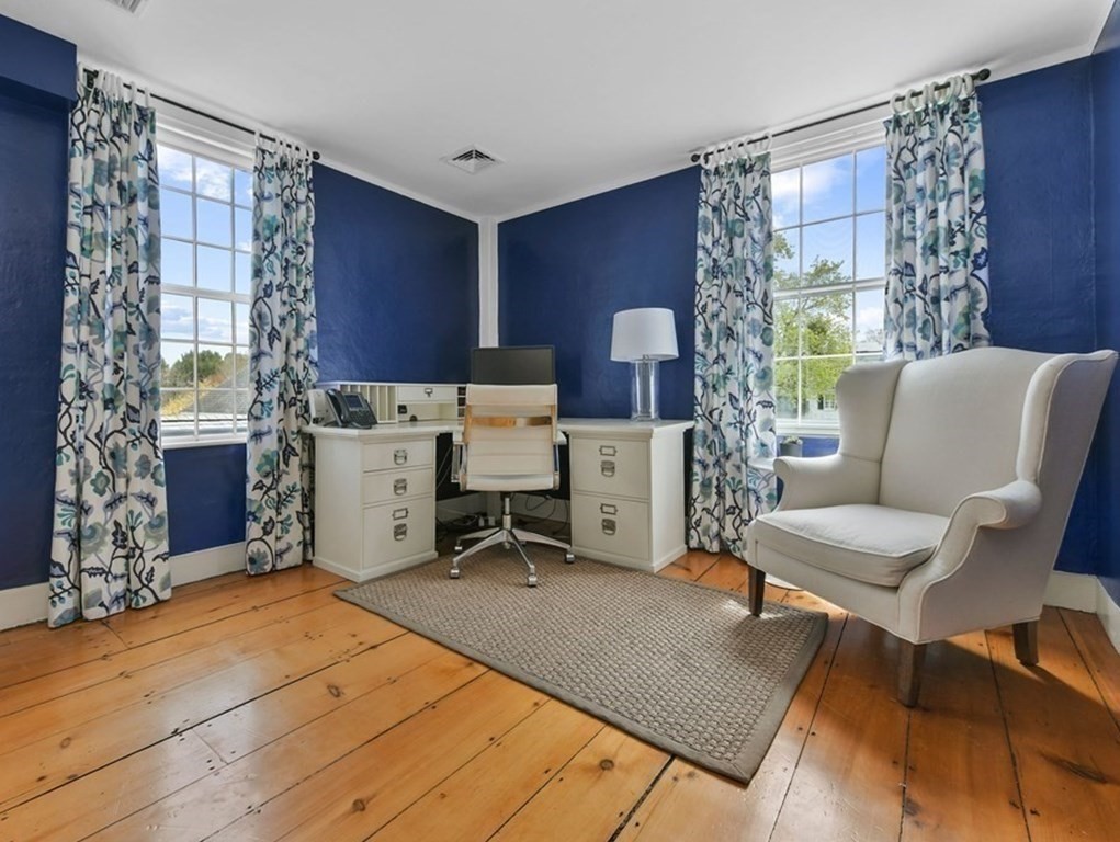 648 Main Street Hingham, MA 02043 - Photo 23 of 30