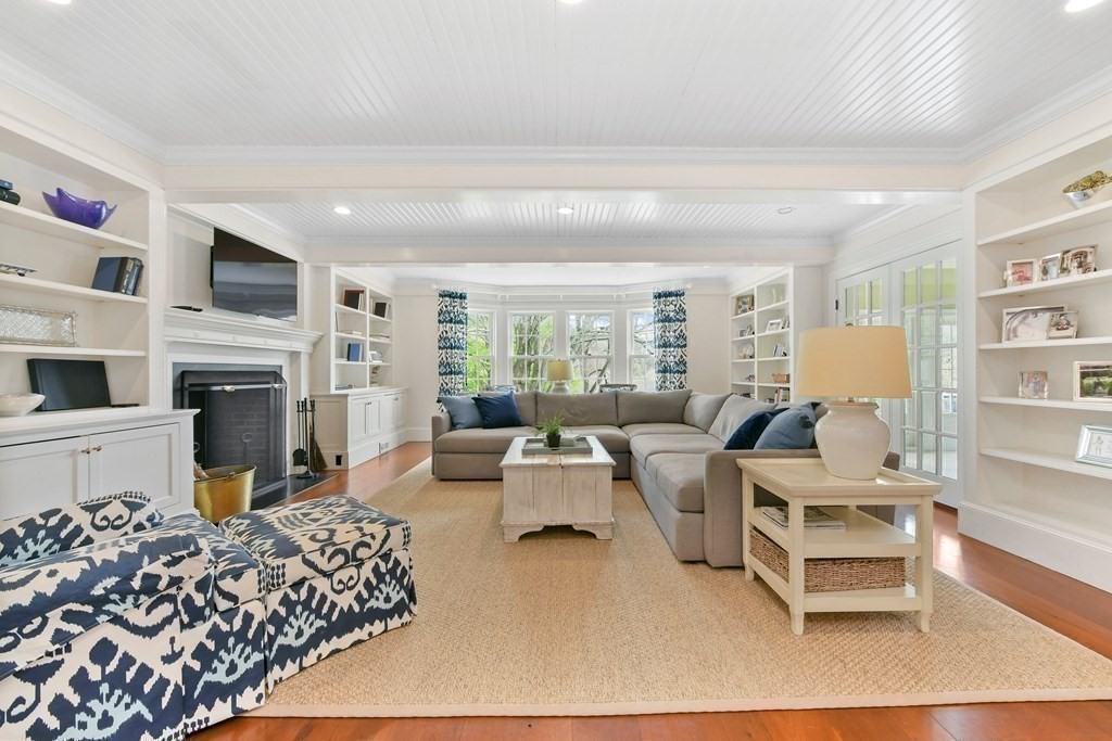 648 Main Street Hingham, MA 02043 - Photo 5 of 30