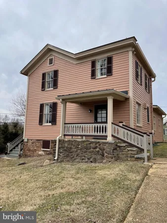 $3,100 | 39250 Little River Turnpike, Aldie, VA 20105
