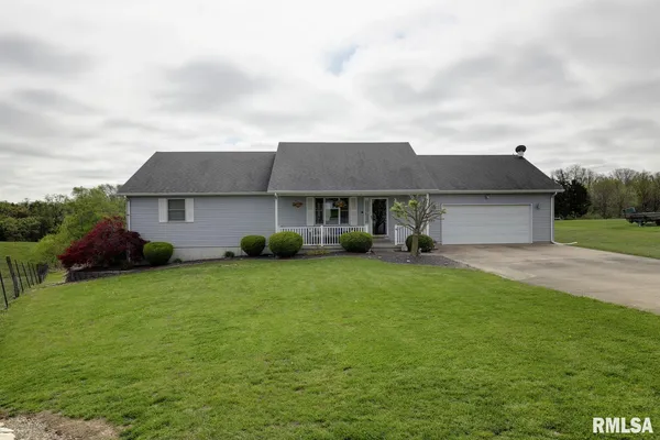 $340,000 | 2256 North 956th Avenue, Liberty, IL 62347