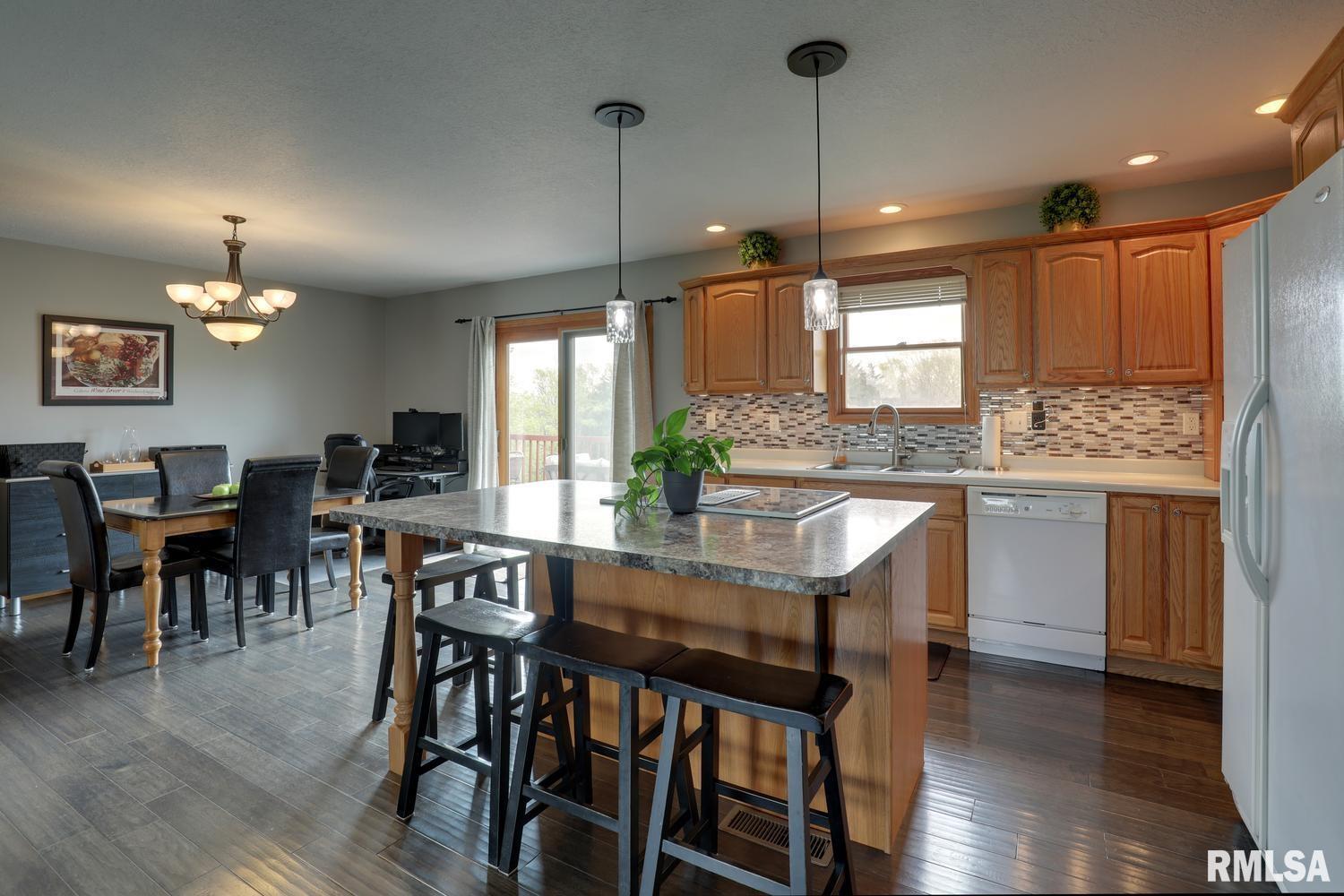 2256 North 956th Avenue Liberty, IL 62347 - Photo 2 of 14