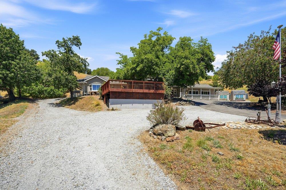 1755 Paradise View Road Morgan Hill, CA 95037 - Photo 4 of 43