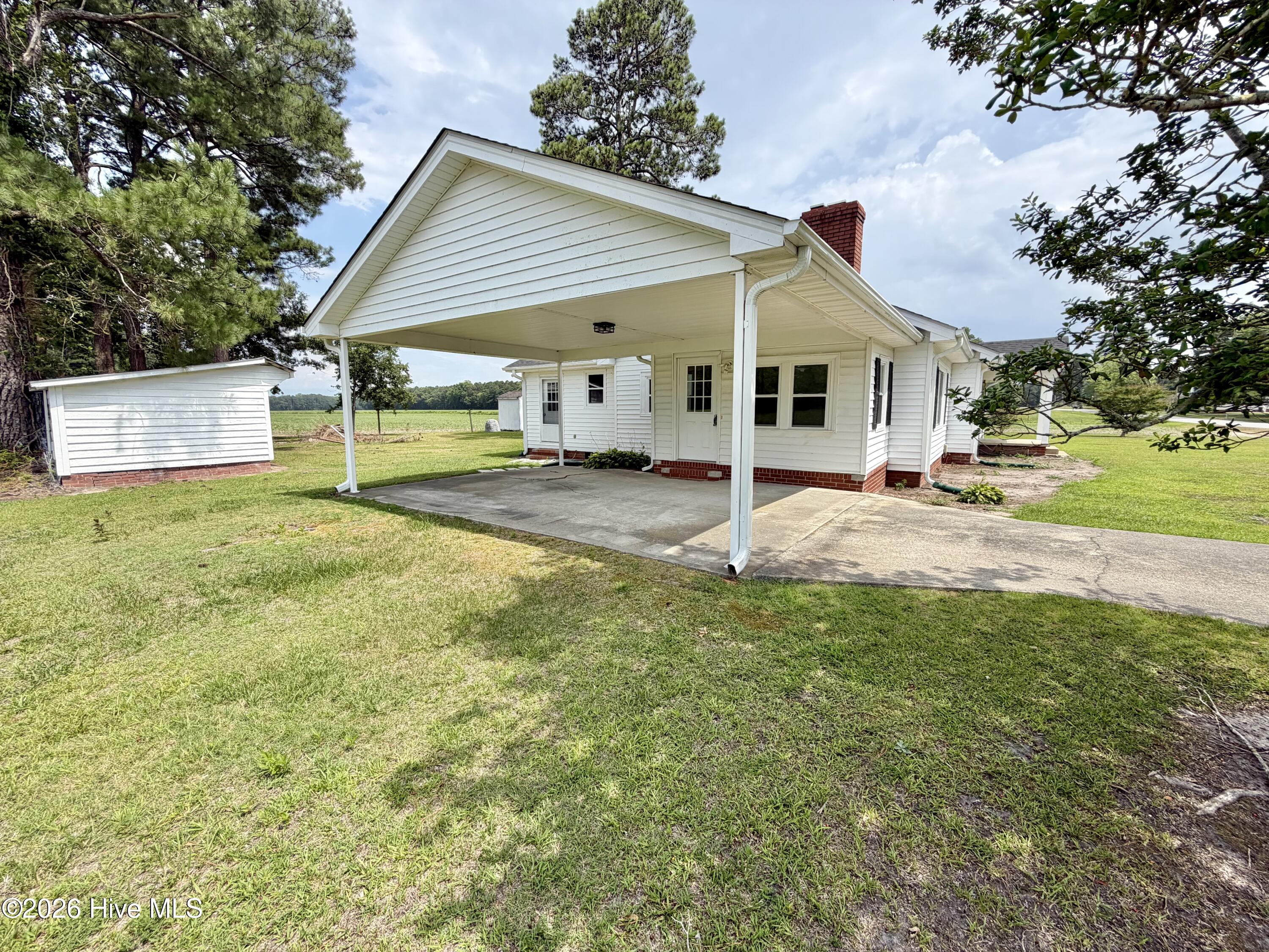 1555 Arthur Corey Road Williamston, NC 27892 - Photo 7 of 45 Gallery Image 7