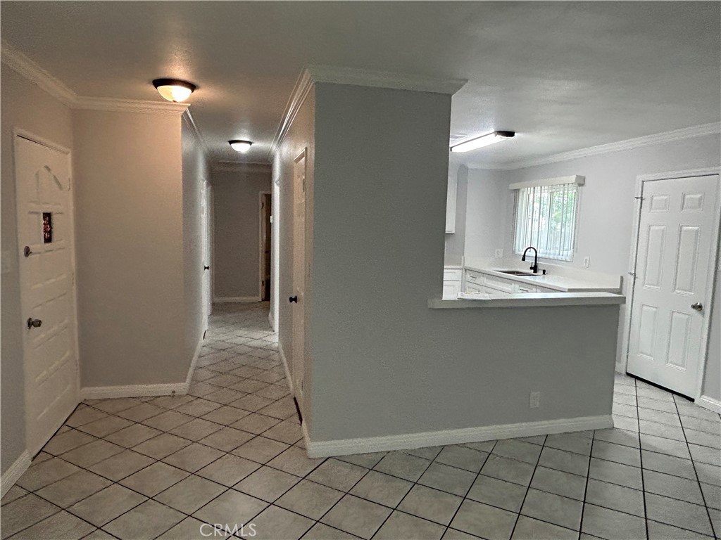 390 East Carter Street Rialto, CA 92376 - Photo 5 of 18