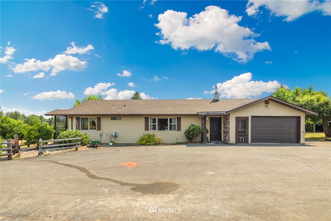1333 East Smith Road Bellingham, WA 98226 - Photo 1 of 39