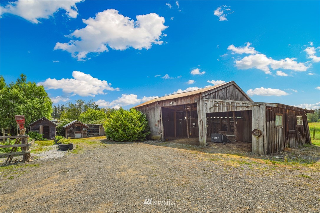 1333 East Smith Road Bellingham, WA 98226 - Photo 12 of 39