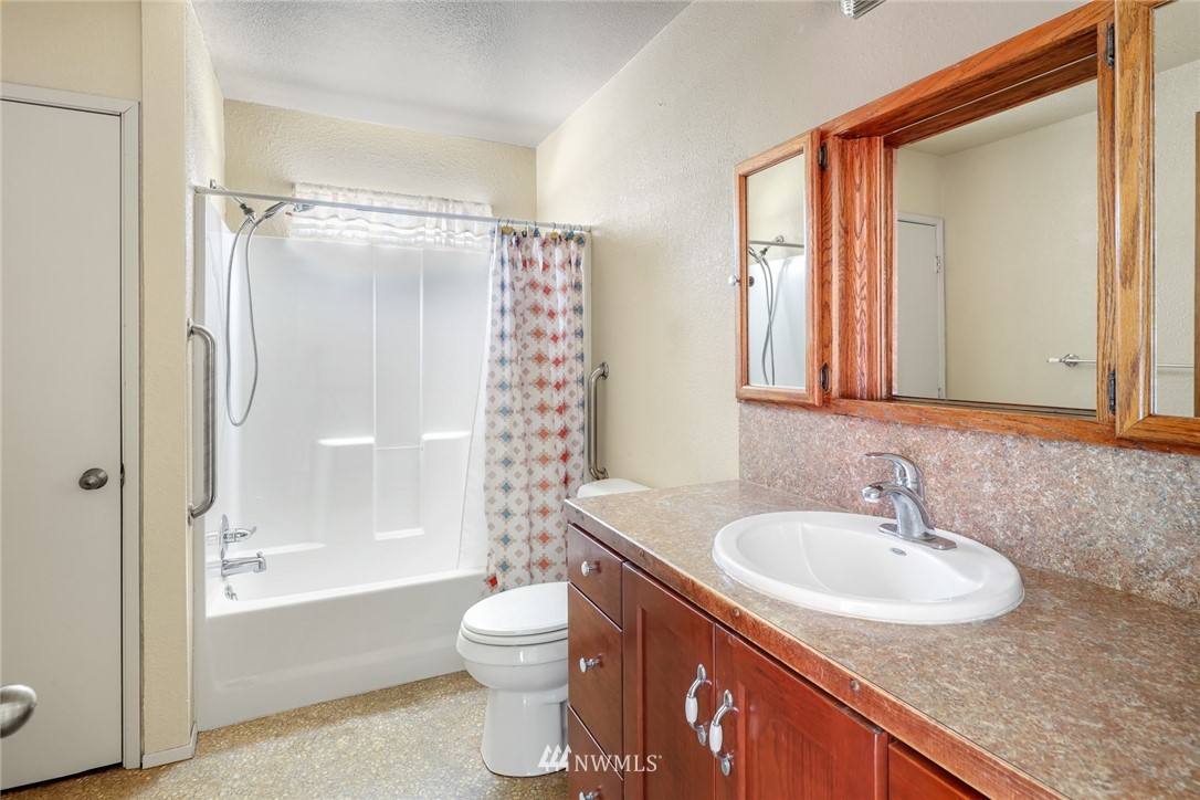 1333 East Smith Road Bellingham, WA 98226 - Photo 23 of 39