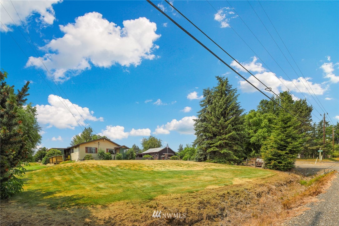 1333 East Smith Road Bellingham, WA 98226 - Photo 5 of 39