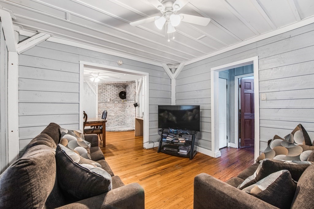 575-577 Armory Street Springfield, MA 01104 - Photo 7 of 24 Gallery Image 7