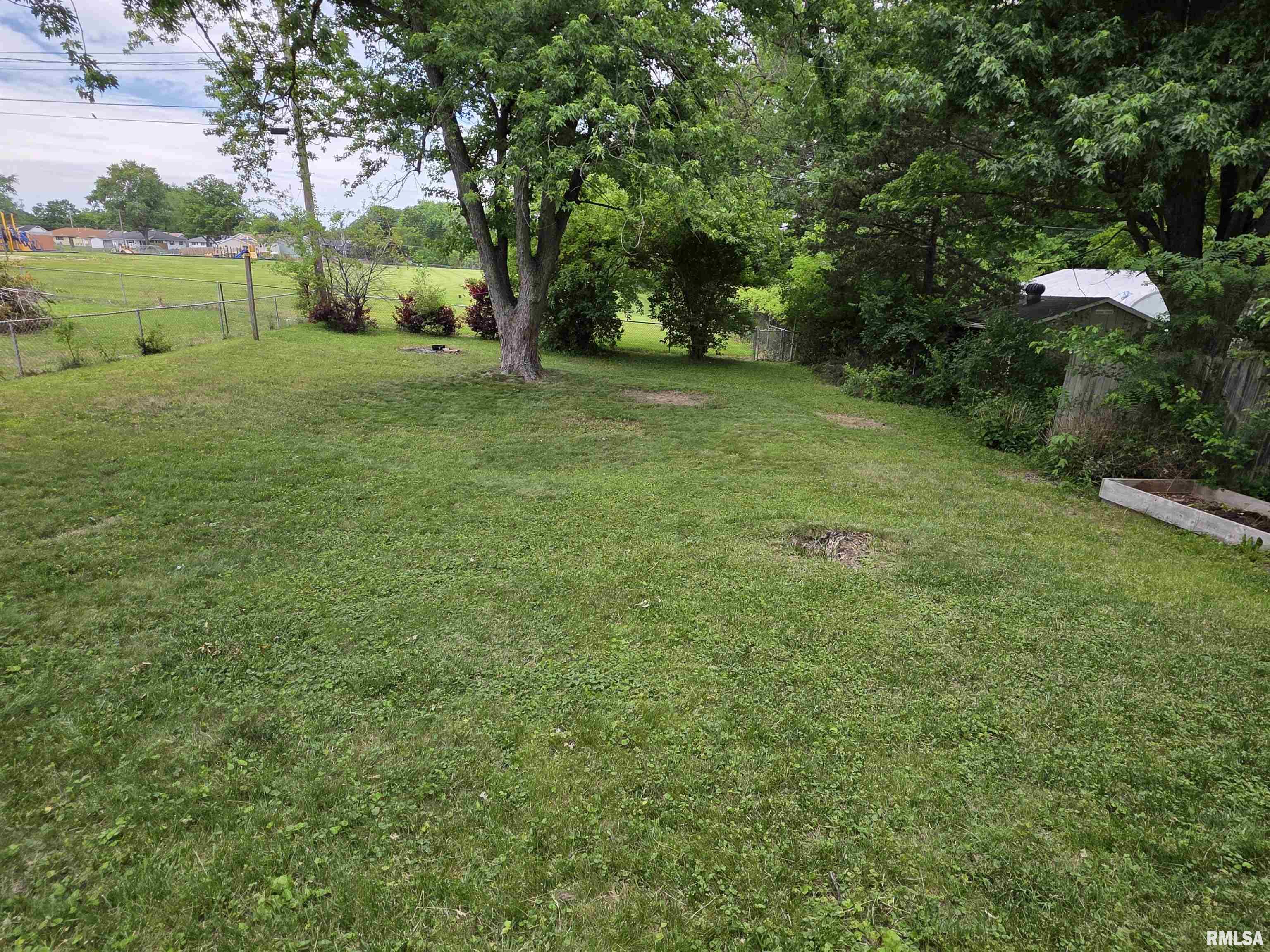233 Briargate Road Washington, IL 61571 - Photo 16 of 34