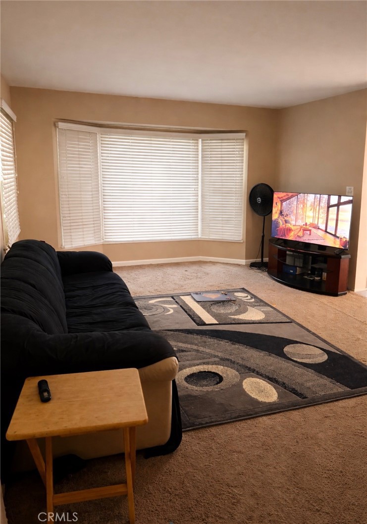 800 North Kalsman Avenue Compton, CA 90220 - Photo 2 of 7