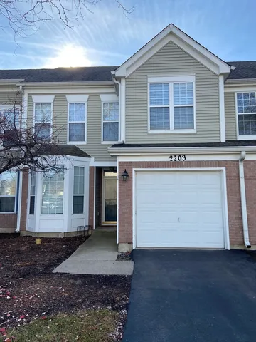 $2,250 | 2203 Rossiter Parkway, Plainfield, IL 60586