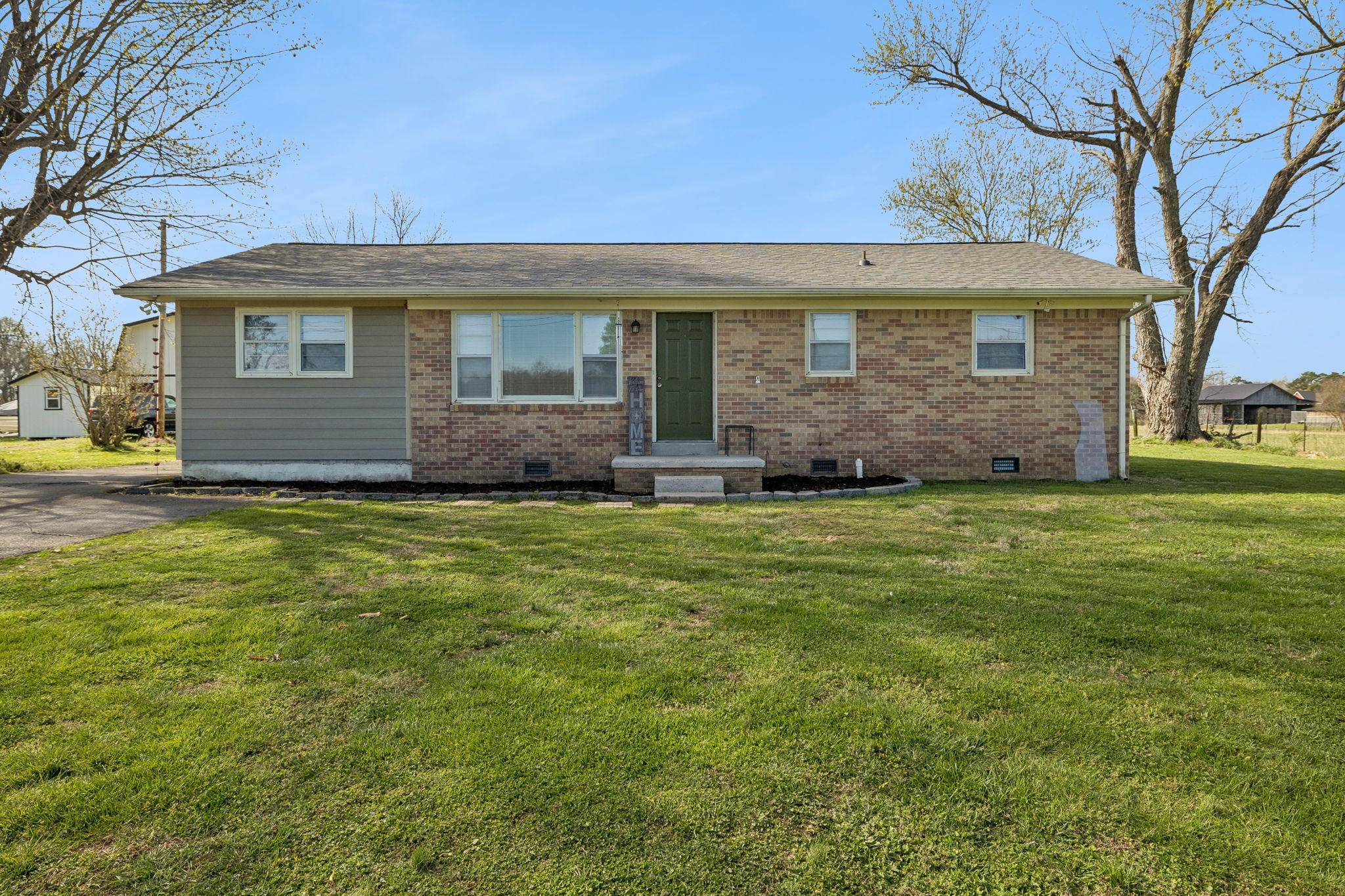 380 Holiday Haven Road Smithville, TN 37166 - Photo 1 of 18