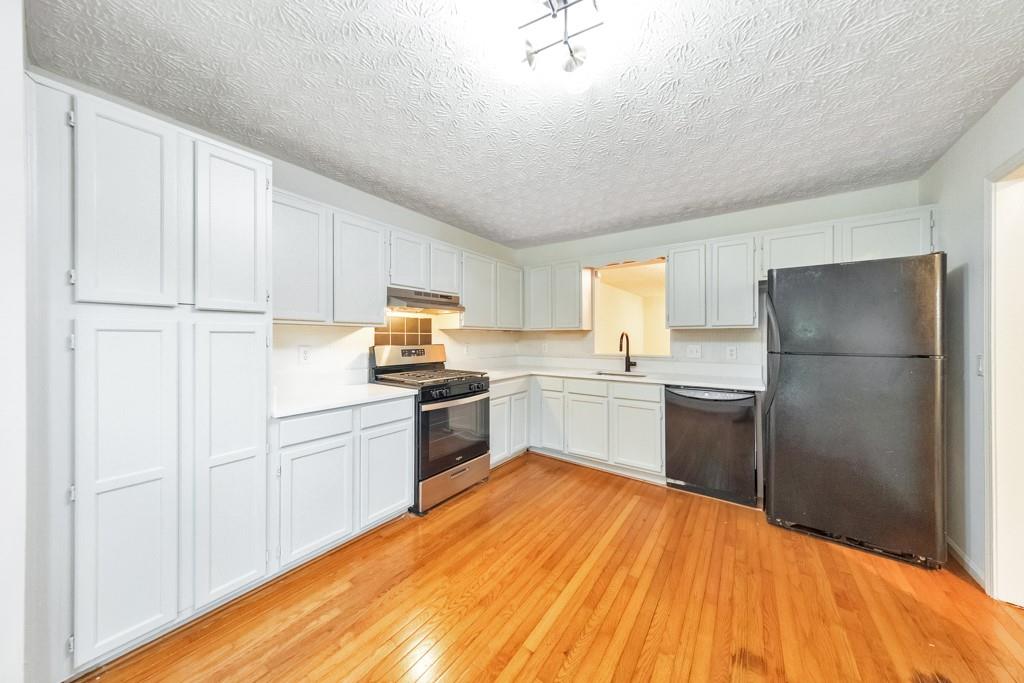 1005 Kennesborough Road Northwest Kennesaw, GA 30144 - Photo 2 of 34
