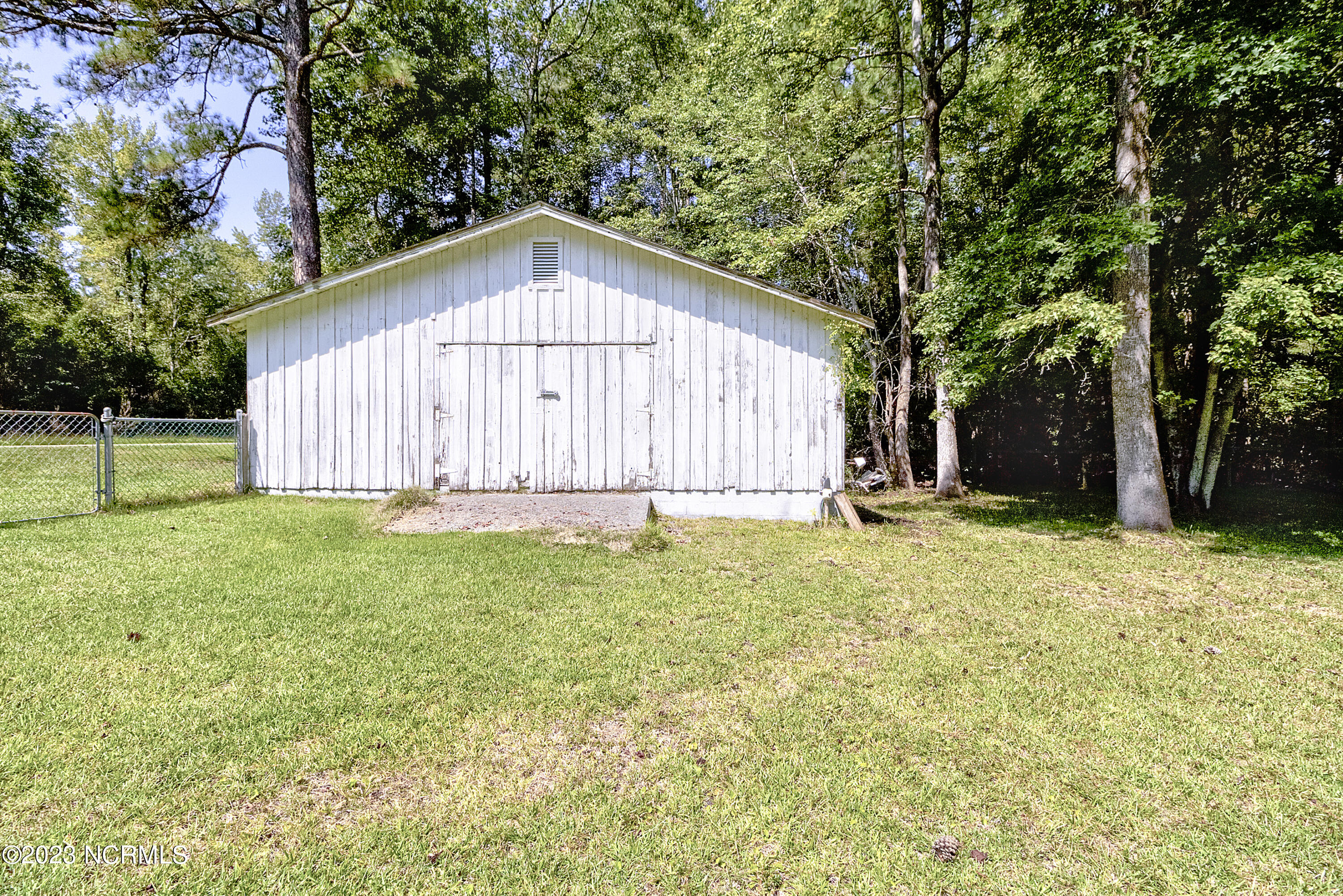 2506 Slocum Trail Atkinson, NC 28421 - Photo 20 of 35 IMG_4475