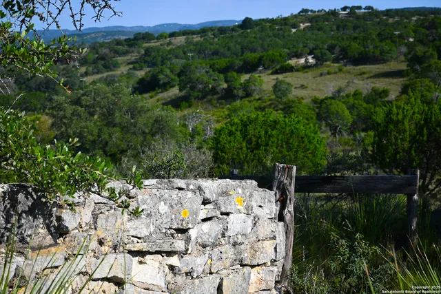 $2,000,000 | Tract 3 Jungfrau Hill Road, Comfort, TX 78013