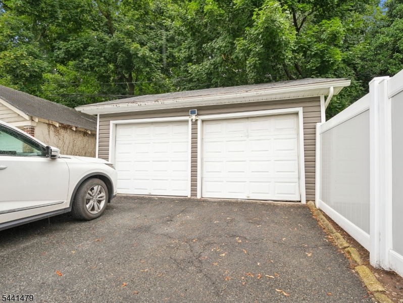 653 Hamilton Road South Orange, NJ 07079 - Photo 44 of 48