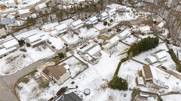 $339,900 | 3913 Colony Ridge Court, Jamestown, NC 27282