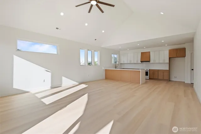 $424,900 | 315 Buttercup Street South, Soap Lake, WA 98851