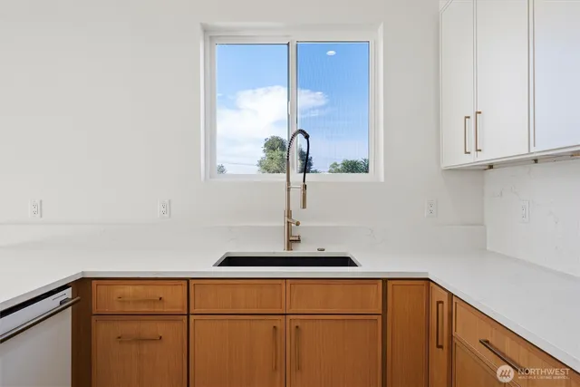 $424,900 | 315 Buttercup Street South, Soap Lake, WA 98851