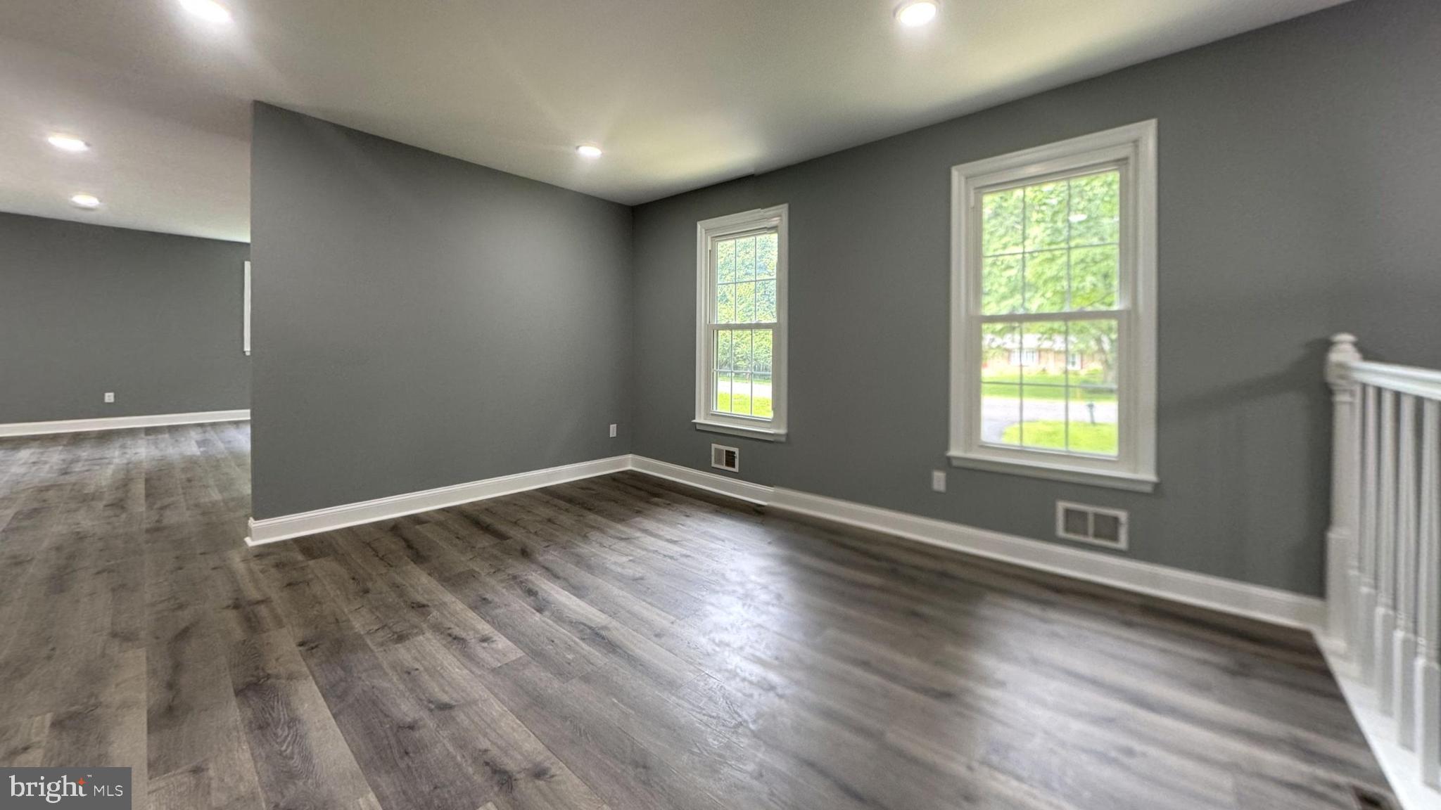 519 Clarks Run Road La Plata, MD 20646 - Photo 4 of 37 Spacious, light-filled family room