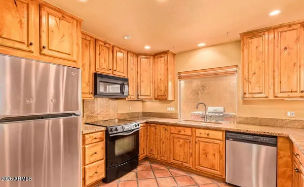 $3,195 | 15219 North 51st Place, Scottsdale, AZ 85254