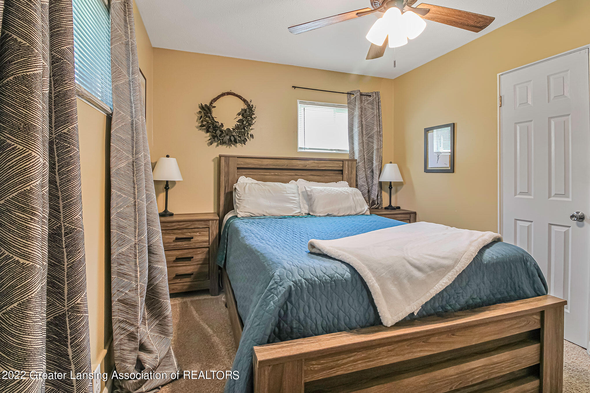 6216 Hilliard Road Lansing, MI 48911 - Photo 12 of 25 IMG_3239-