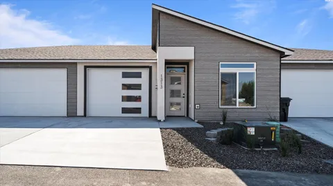 $379,990 | 1313 Kalani Court, Richland, WA 99353