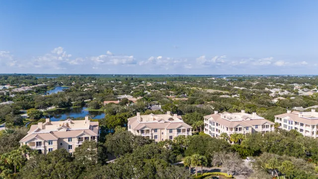 $1,050,000 | 601 North Swim Club Drive, Unit 3, Indian River Shores, FL 32963