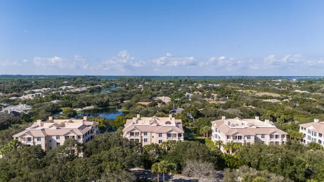$1,050,000 | 601 North Swim Club Drive, Unit 3, Indian River Shores, FL 32963