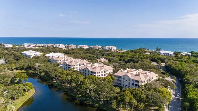 $1,050,000 | 601 North Swim Club Drive, Unit 3, Indian River Shores, FL 32963