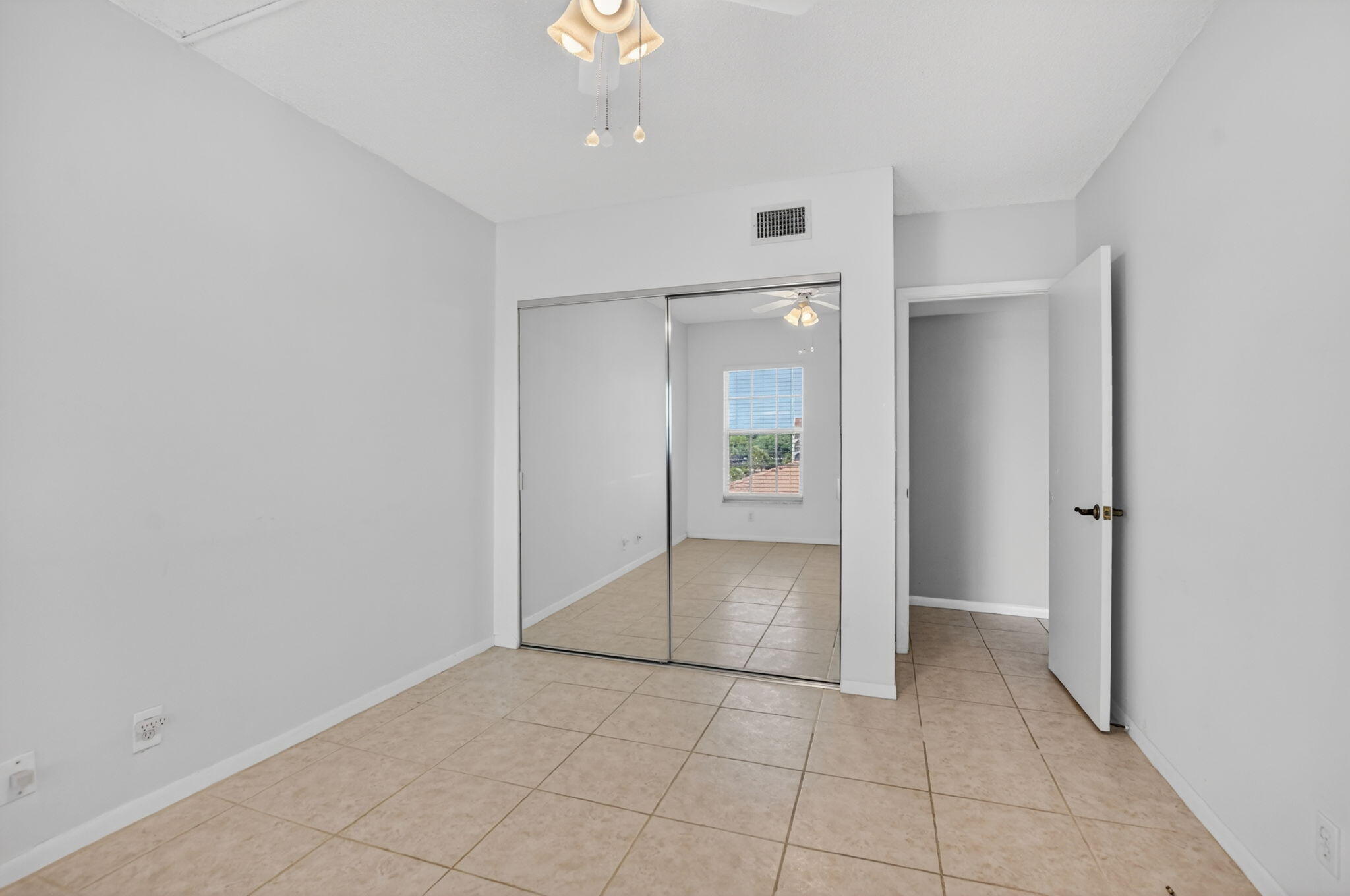 250 Northeast 20th Street, Unit 5220 Boca Raton, FL 33431 - Photo 17 of 40