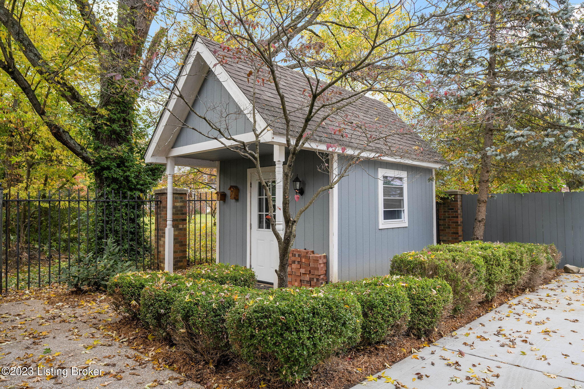 418 Moser Road Louisville, KY 40223 - Photo 53 of 59 418 Moser Rd-13