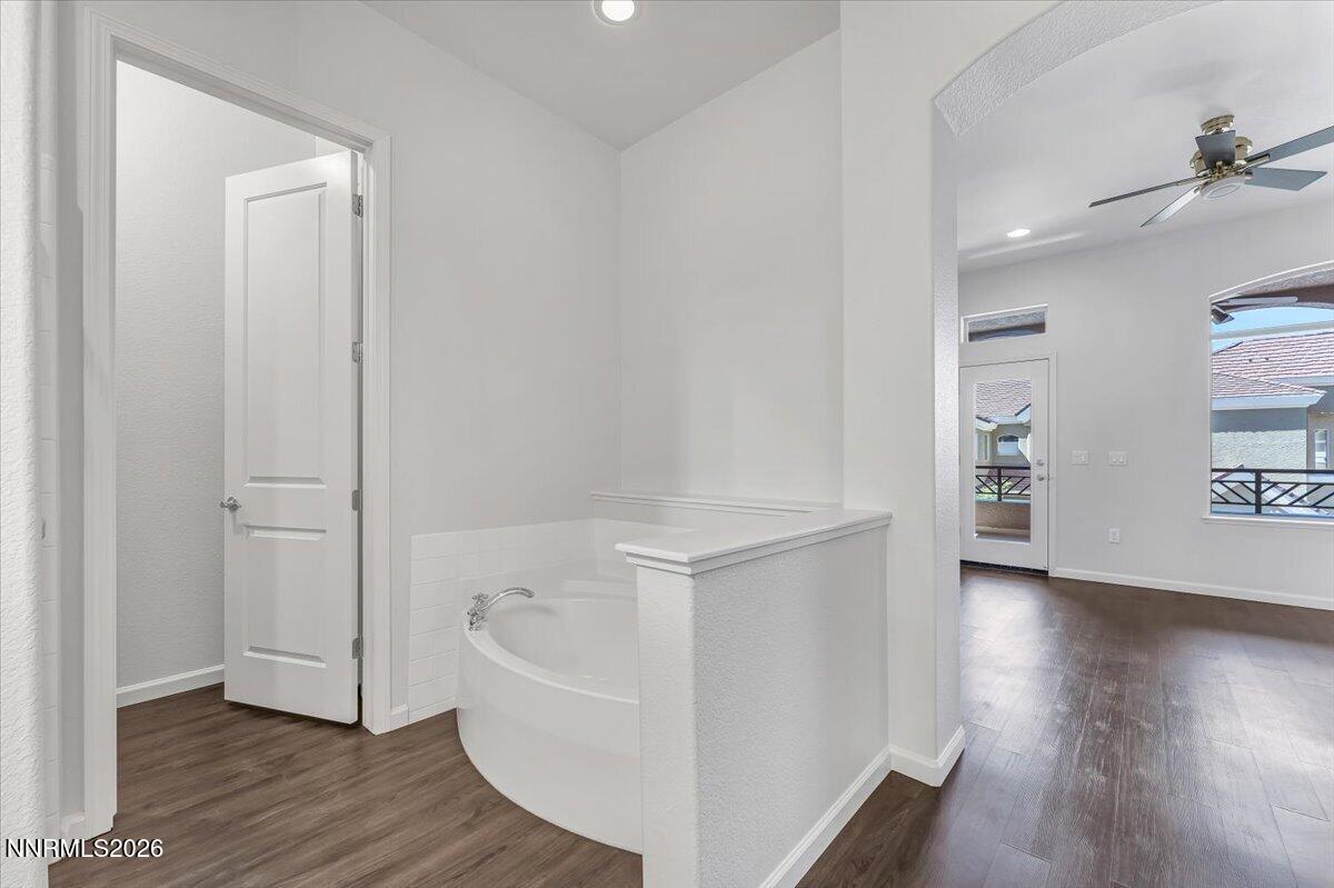 9900 Wilbur May Parkway, Unit 905 Reno, NV 89521 - Photo 18 of 49 18 Primary Bath 2