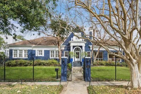 $1,840,000 | 1206 Hyde Park Boulevard, Houston, TX 77006