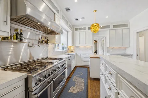 $1,840,000 | 1206 Hyde Park Boulevard, Houston, TX 77006