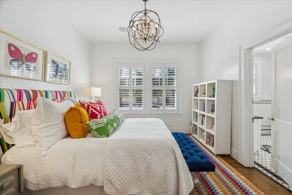 $1,840,000 | 1206 Hyde Park Boulevard, Houston, TX 77006