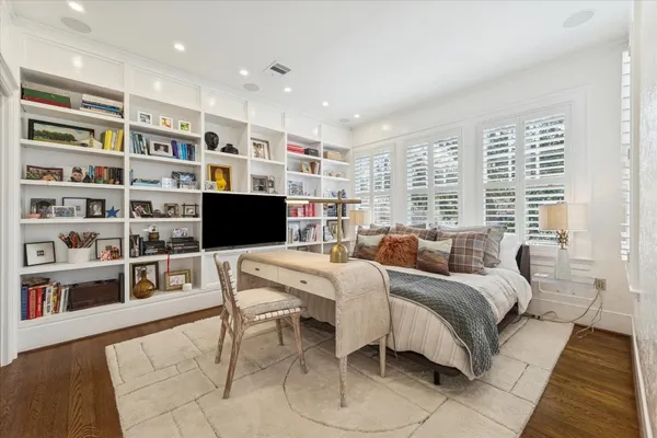 $1,840,000 | 1206 Hyde Park Boulevard, Houston, TX 77006