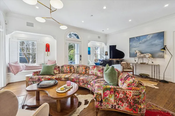 $1,840,000 | 1206 Hyde Park Boulevard, Houston, TX 77006