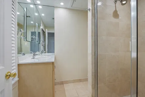 $1,840,000 | 1206 Hyde Park Boulevard, Houston, TX 77006