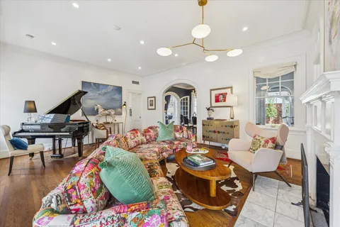 $1,840,000 | 1206 Hyde Park Boulevard, Houston, TX 77006
