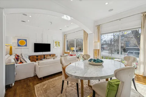 $1,840,000 | 1206 Hyde Park Boulevard, Houston, TX 77006