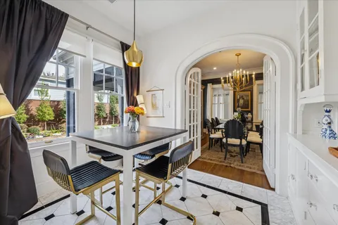 $1,840,000 | 1206 Hyde Park Boulevard, Houston, TX 77006