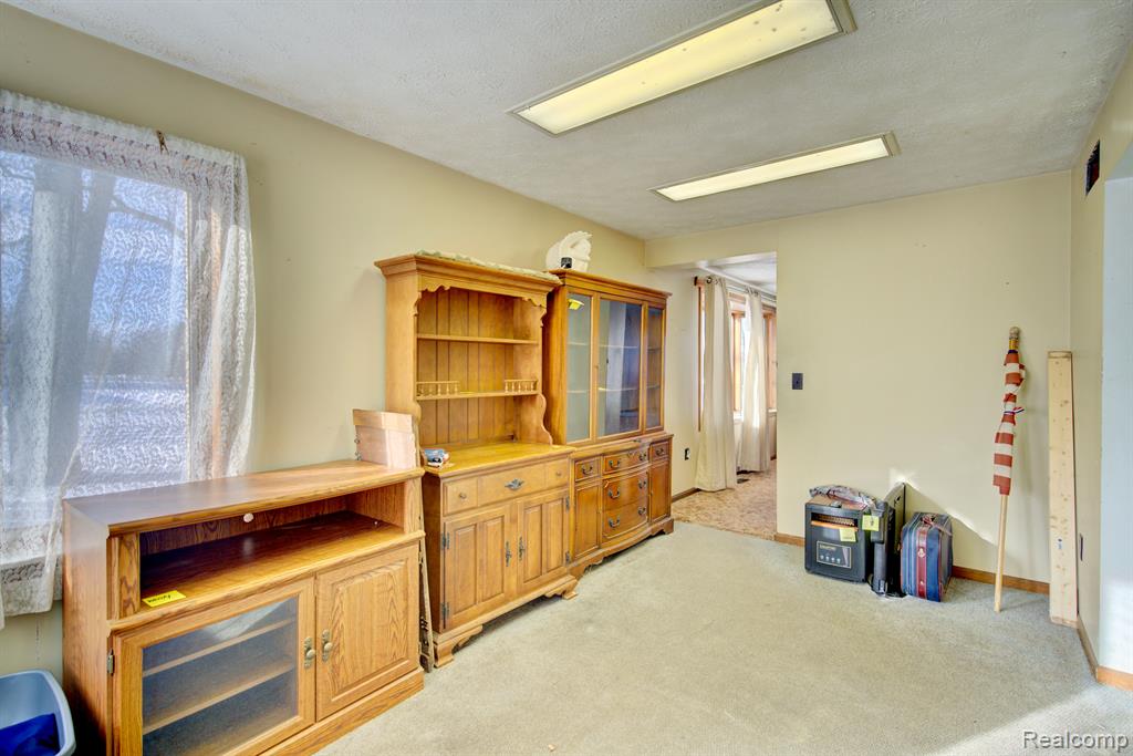 5396 East Atherton Road Burton, MI 48519 - Photo 15 of 59