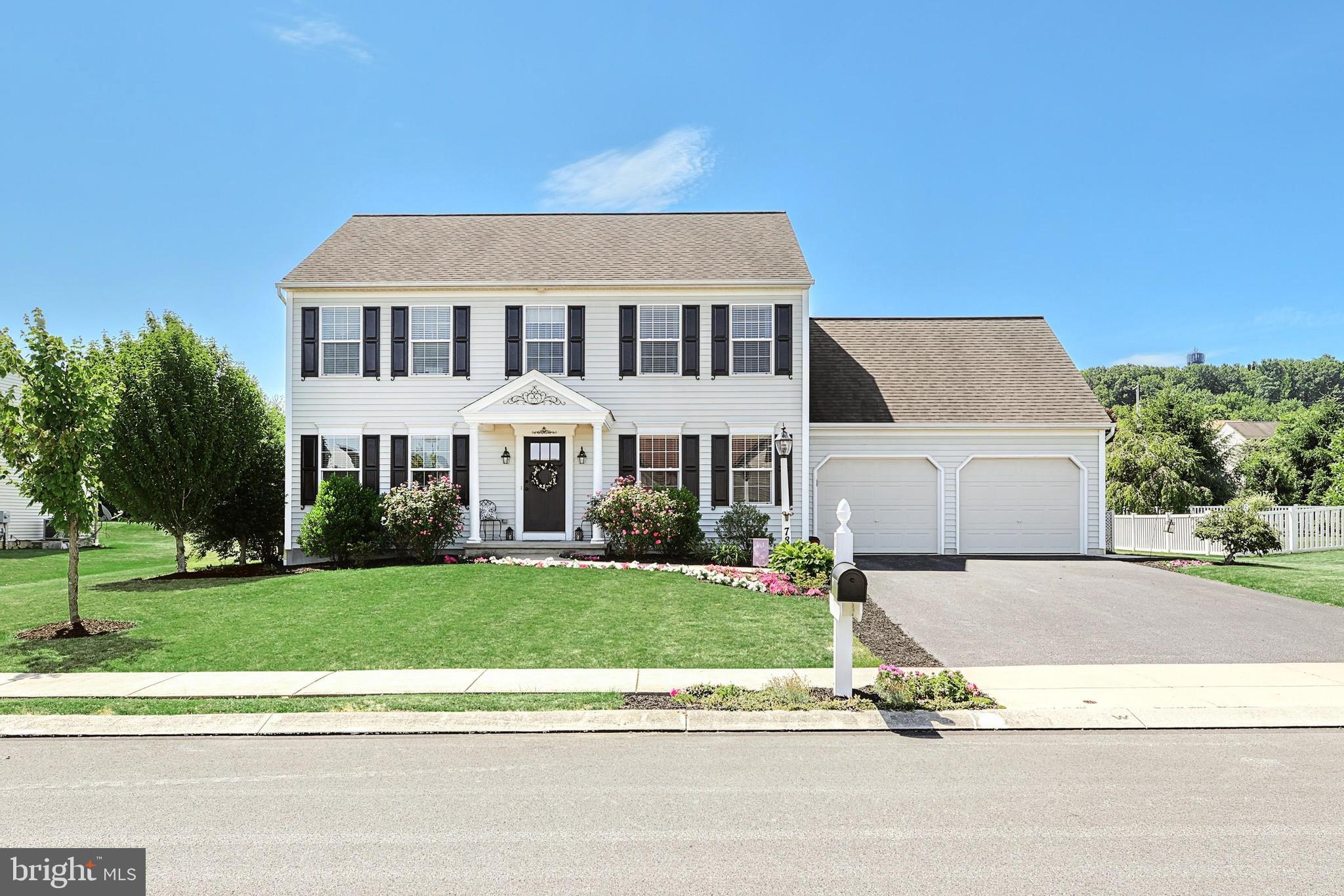 784 Rishel Drive York, PA 17406 - Photo 1 of 35 Gallery Image 1