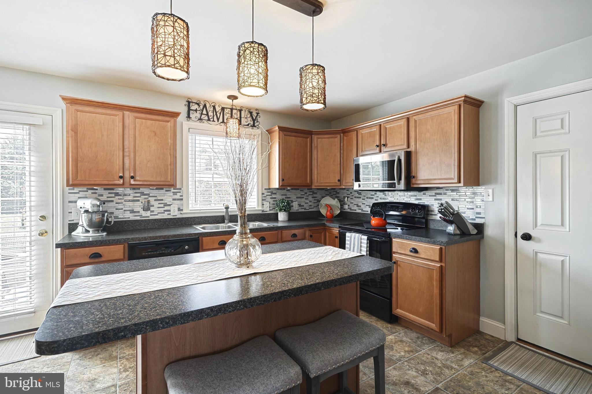 784 Rishel Drive York, PA 17406 - Photo 14 of 35 Gallery Image 14