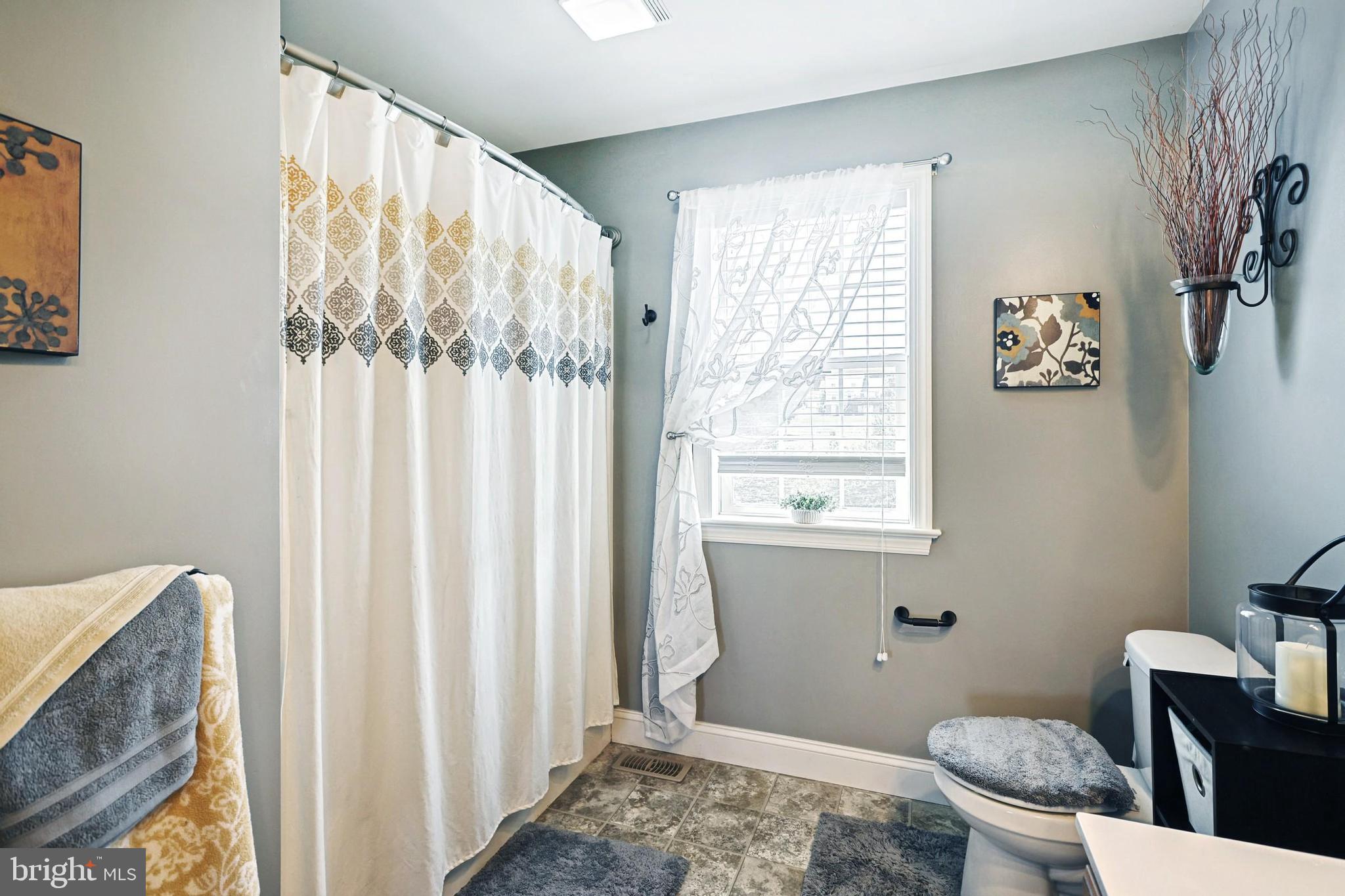 784 Rishel Drive York, PA 17406 - Photo 25 of 35 Gallery Image 25